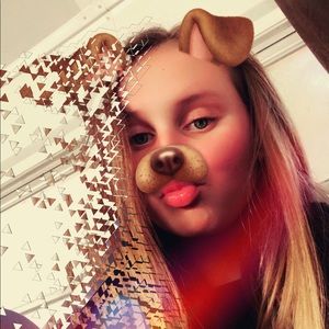 Meet your Posher, Carlee